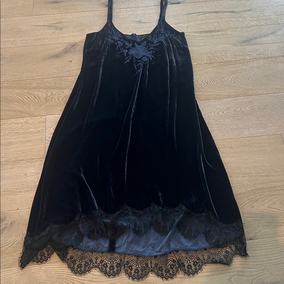 Johnny Was Velvet Gaze Slip Dress in Sapphire Blue Large Lace Romantic - Picture 3 of 11